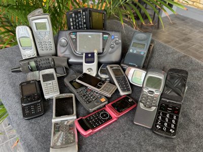Collection of old mobile phones - how to contact EYES on St Albans