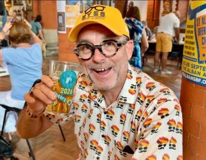 Jez Levy, EYES on St Albans, Beer & Fizz, St Saviours